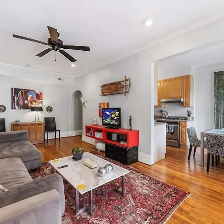 Spacious 2br In Myers Park With Sunroom Holiday home *