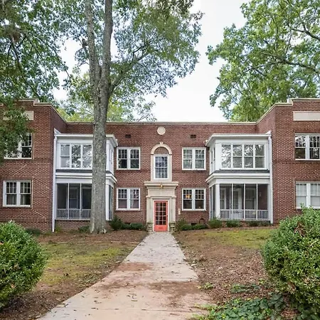 Modern 2br With Sunroom Near Uptown * Charlotte