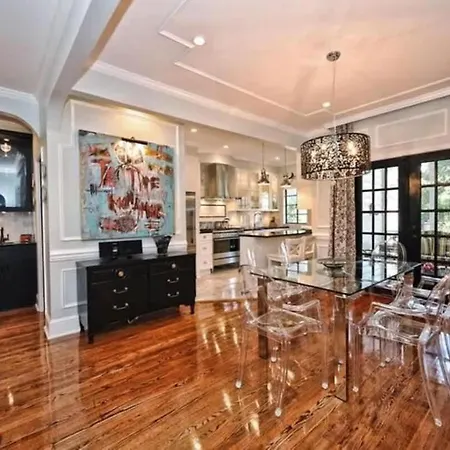 Relax Or Entertain In Luxurious 2br With Patio