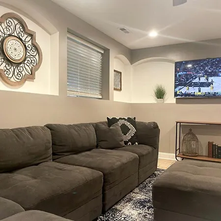 Family With Outdoor Living Areas And Foosball Table In Nc Holiday home *