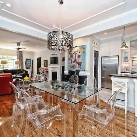 Relax Or Entertain In Luxurious 2br With Patio