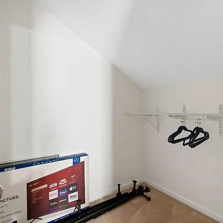 Cozy 4b 2 5b King Beds Jacuzzi * Charlotte