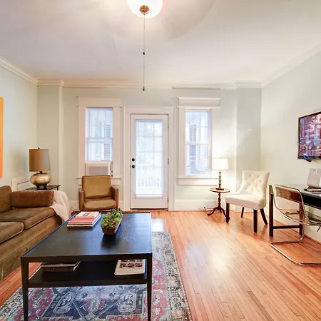 Chic 1 Bedroom Units Near Dilworth *