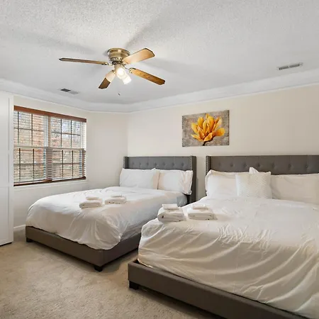 Cozy 4b 2 5b King Beds Jacuzzi Charlotte