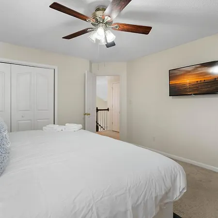 Holiday home Cozy 4b 2 5b King Beds Jacuzzi *