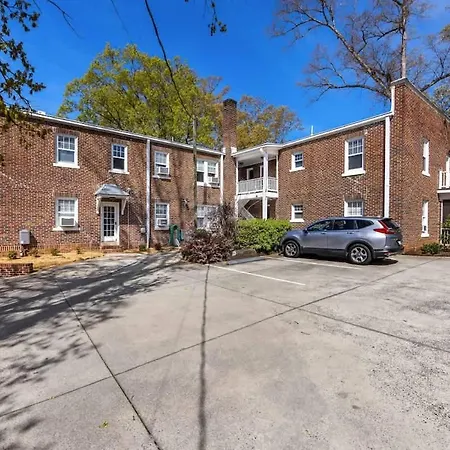 Holiday home Lovely 2br Near Uptown