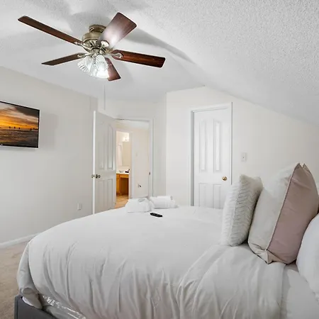 Cozy 4b 2 5b King Beds Jacuzzi Charlotte