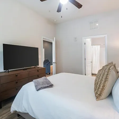 Apartment Landing - North Charlotte
