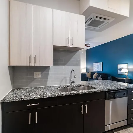 Landing - North Apartment Charlotte