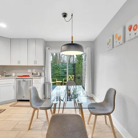 Apartment Homey 2br Condo—king Bed—lovely Location & Parking Charlotte
