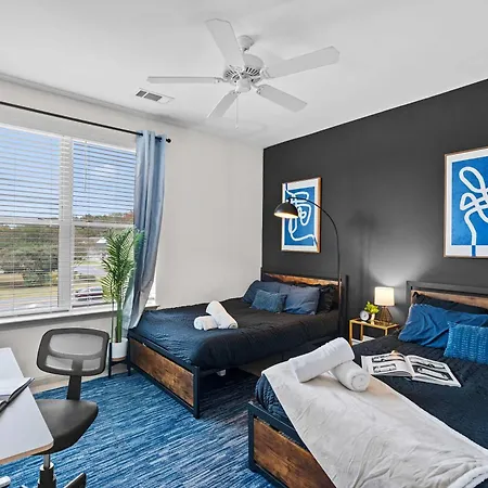 Apartment 4br King Bed Luxe Amenities Airport Charlotte