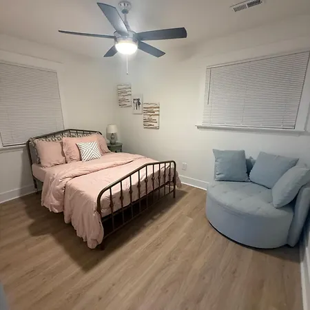 Holiday home La Casita Newly Renovated Cozy Retreat