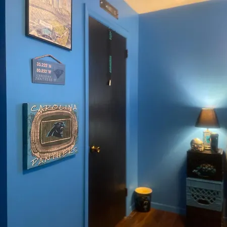House Close To Clt And Uptown Holiday home