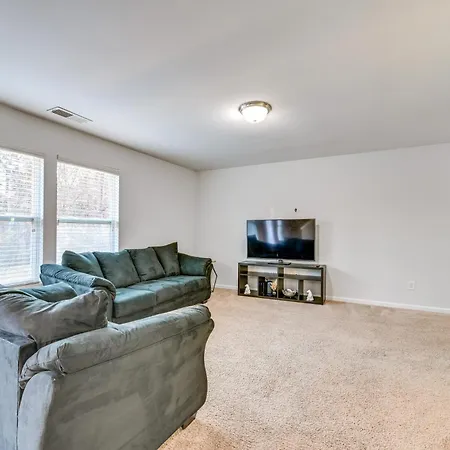 Pet-friendly Just Outside Downtown Charlotte! Charlotte
