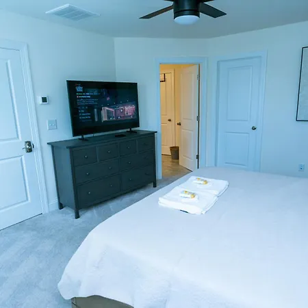 Homestay Ensuite King Bedroom *