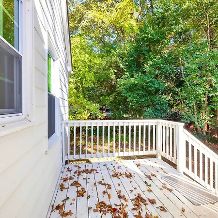 New! Special Intro Rates! Lovely 2 Bedroom Holiday home