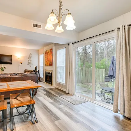 Cozy Family Retreat! In Suburbs Holiday home Charlotte