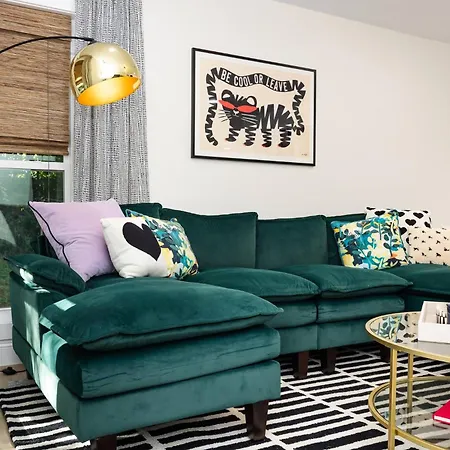 Holiday home New Shamrock Stunner | King Bed, Pet Friendly *