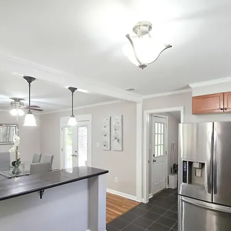 3br | King+2q | 75”tv | Matthews * Charlotte