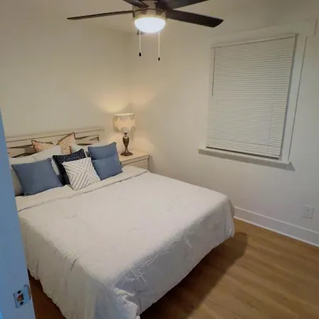Holiday home La Casita Newly Renovated Cozy Retreat Charlotte