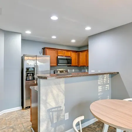 Pet-friendly Just Outside Downtown Charlotte! * Charlotte