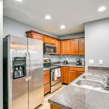 Pet-friendly Just Outside Downtown Charlotte! *