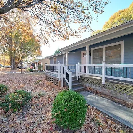 Stylish 4br - Modern & Bright Interior Charlotte