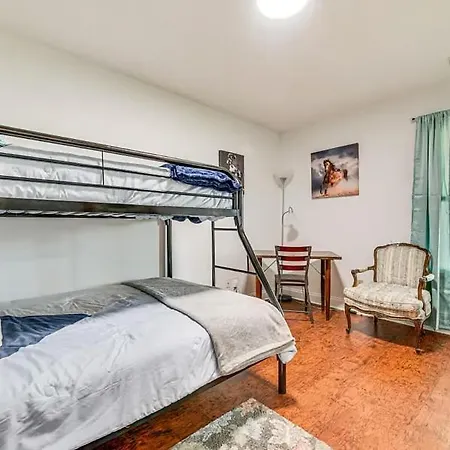 Grill Patio • Pet Friendly • 3br Charlotte