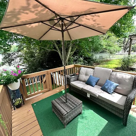Magnificent Matthews Holiday home Charlotte