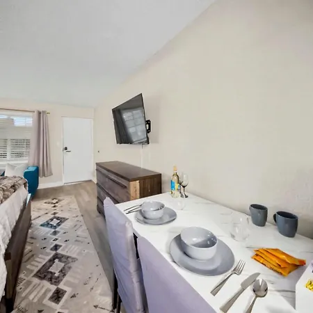 Lux Mins To Atrium Health And Downtown Airport Charlotte
