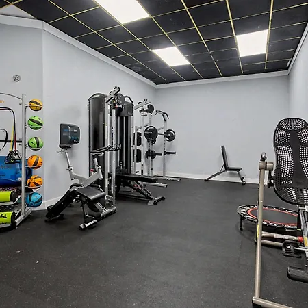 Aparthotel Lux Mins To Atrium Health And Downtown Airport Charlotte