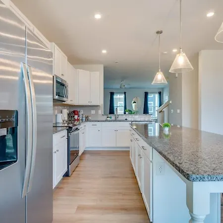 4br Townhouse King Bed Garage Northlake Holiday home