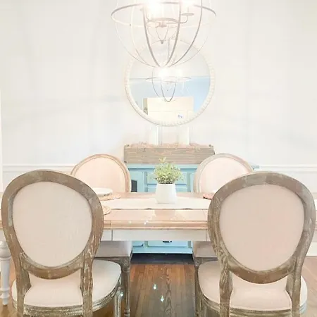 Refined Retreat Holiday home Charlotte