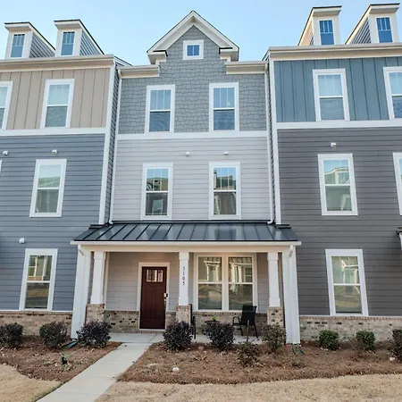 4br Townhouse King Bed Garage Northlake Holiday home *