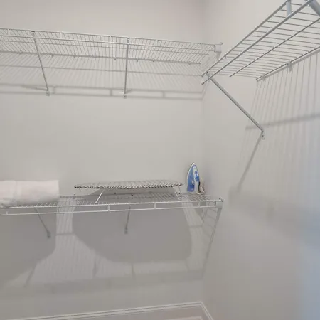4br Townhouse King Bed Garage Northlake *