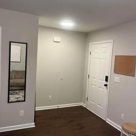Spacious 4 Bedroom House In Area Close To Pnc Pavilion