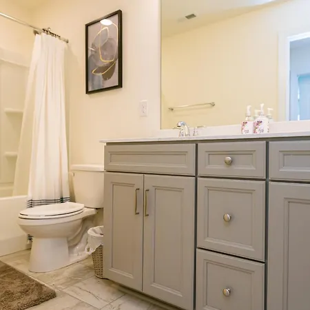 Private With Private Bathroom Homestay