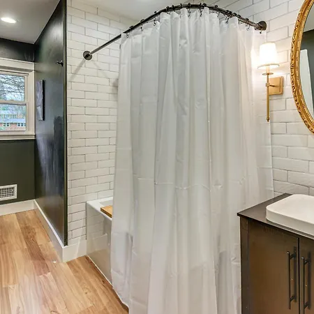 Holiday home Dog-friendly Yard, 5 Mi To Uptown: Charlotte