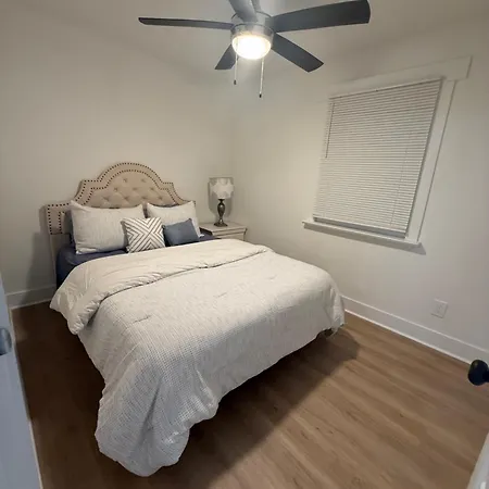 Holiday home La Casita Newly Renovated Cozy Retreat Charlotte