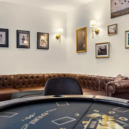 4 Kings-1 Queen-gameroom-lounge-luxury Home-4k1q2t Holiday home *