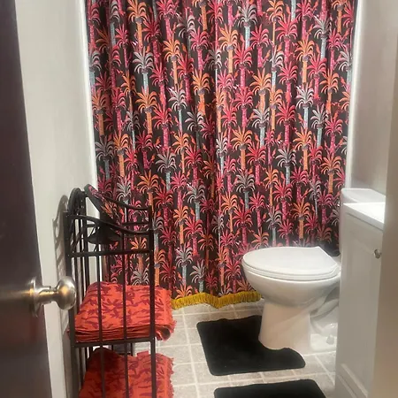 House Close To Clt And Uptown Holiday home Charlotte