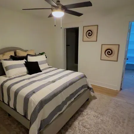 La Casita Newly Renovated Cozy Retreat *