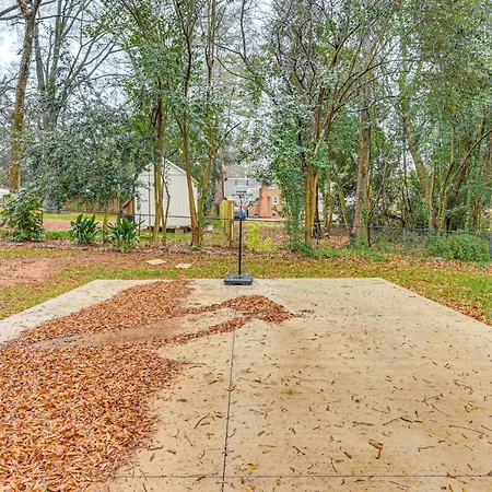 Holiday home Dog-friendly Yard, 5 Mi To Uptown: *