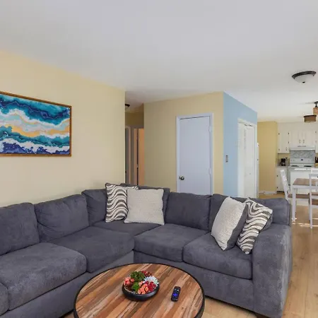 Holiday home New! Special Intro Rates! Lovely 2 Bedroom