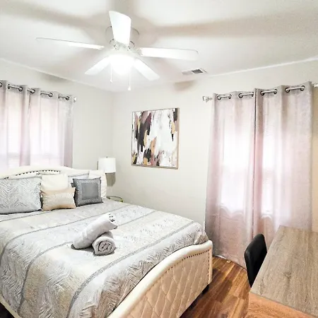 3br | King+2q | 75”tv | Matthews Charlotte