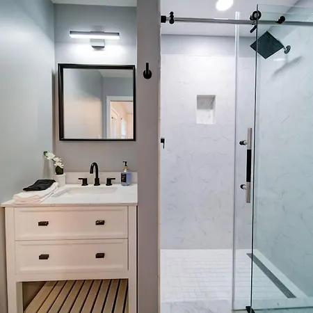 Holiday home Stylish 4br - Modern & Bright Interior *
