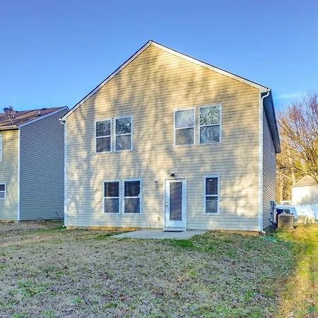 Holiday home Pet-friendly Just Outside Downtown Charlotte! *