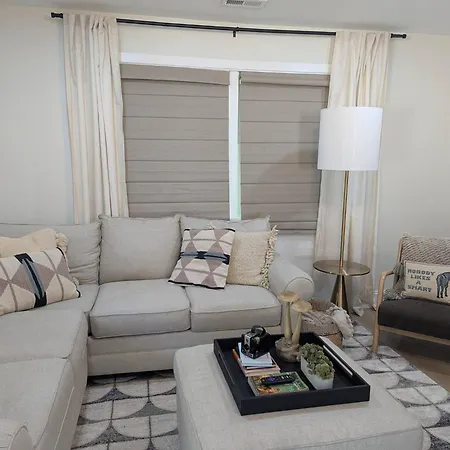 *now Available!* Renovated Plaza Shamrock Duplex