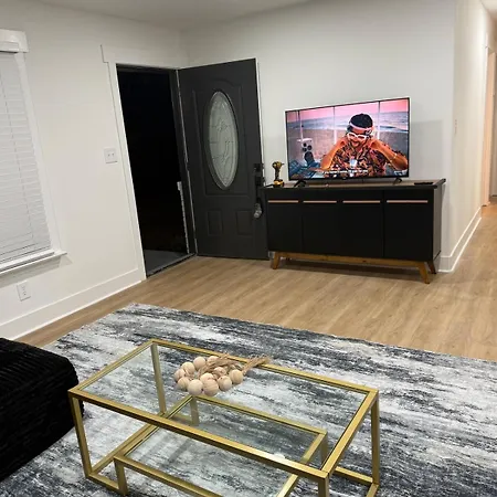 Holiday home La Casita Newly Renovated Cozy Retreat Charlotte