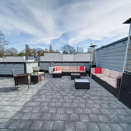 Modern Rooftop Townhome W Hot Tub & Skyline Views Holiday home